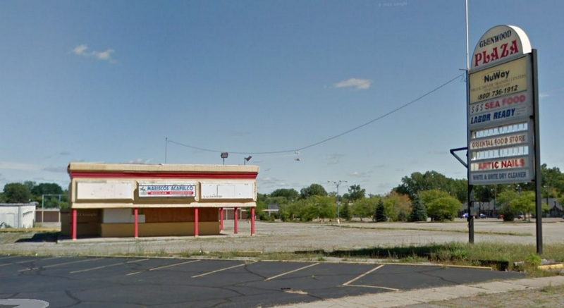 K-Mart Chef - Pontiac Location Glenwood Plaza (newer photo)